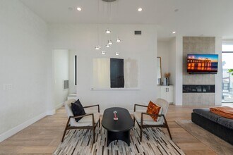 468 30th St in Manhattan Beach, CA - Building Photo - Building Photo
