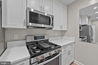 12913 Alton Square, Unit 211 in Herndon, VA - Building Photo - Building Photo