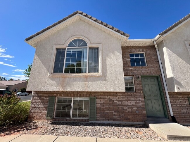 property at 652 N 2720 E