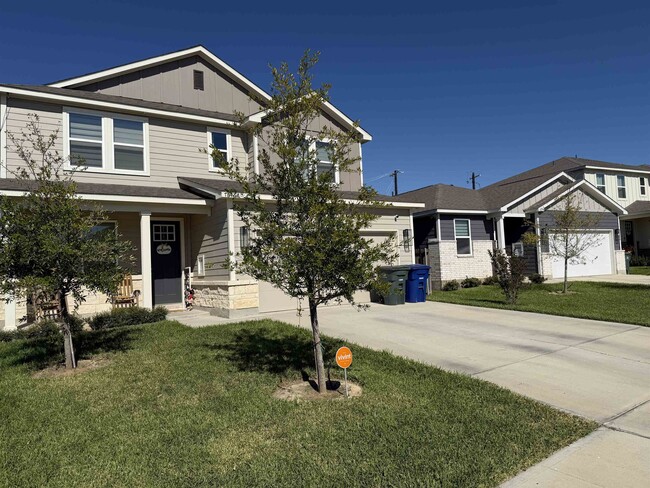 1616 Sambar Lp in Laredo, TX - Building Photo - Building Photo