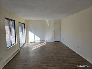 841 Woodtick Rd in Waterbury, CT - Building Photo - Building Photo