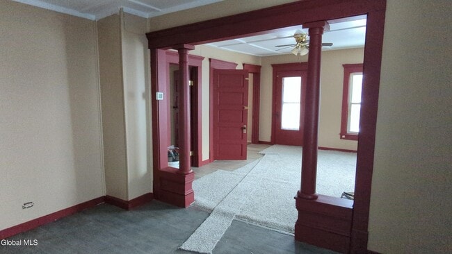 75 Park St in Gloversville, NY - Building Photo - Building Photo
