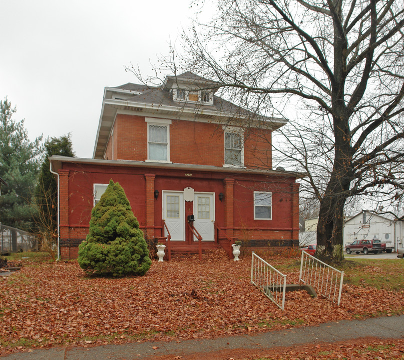 2301 8th Ave in Huntington, WV - Building Photo