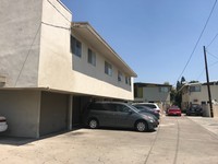 3892 Green Ave in Los Alamitos, CA - Foto de edificio - Building Photo