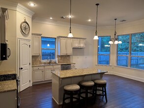 556 Bateleur Way in Covington, LA - Building Photo - Building Photo