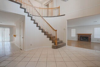 1491 Powder Horn Dr in Henderson, NV - Building Photo - Building Photo