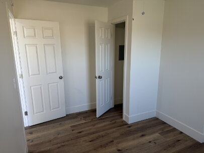 1800 Shamrock Wy in Bakersfield, CA - Building Photo