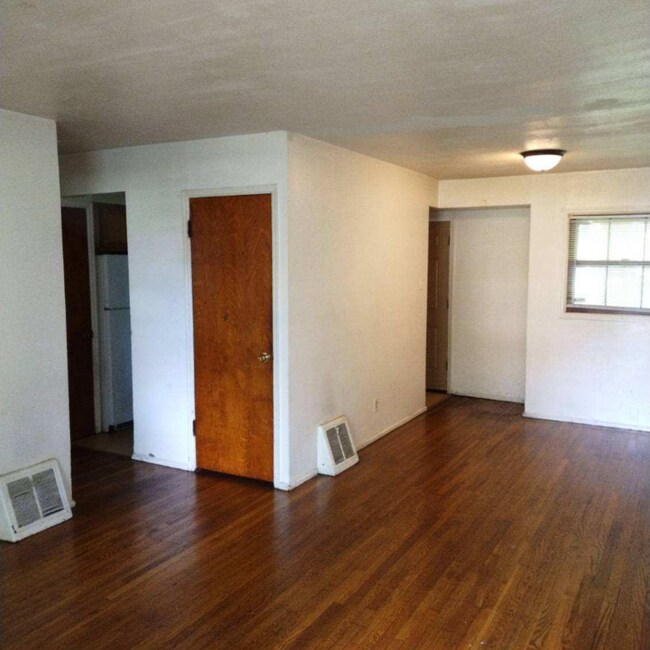 154 Cameron Rd in St. Louis, MO - Building Photo - Building Photo