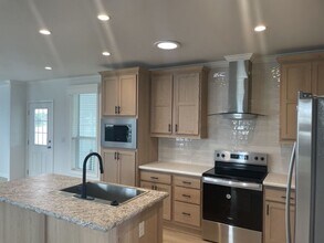 4213 68th St N in Riviera Beach, FL - Building Photo - Building Photo