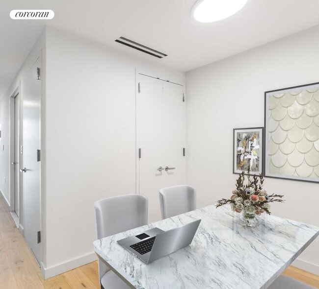 1516 Park Ave in New York, NY - Building Photo - Building Photo