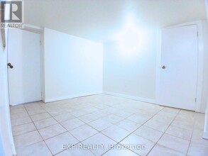 207 Gamble Ave in Toronto, ON - Building Photo - Building Photo