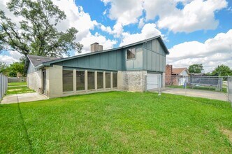 14419 Merry Meadow Dr in Houston, TX - Building Photo - Building Photo