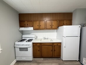 711 Dennis St in Salisbury, MD - Building Photo - Building Photo