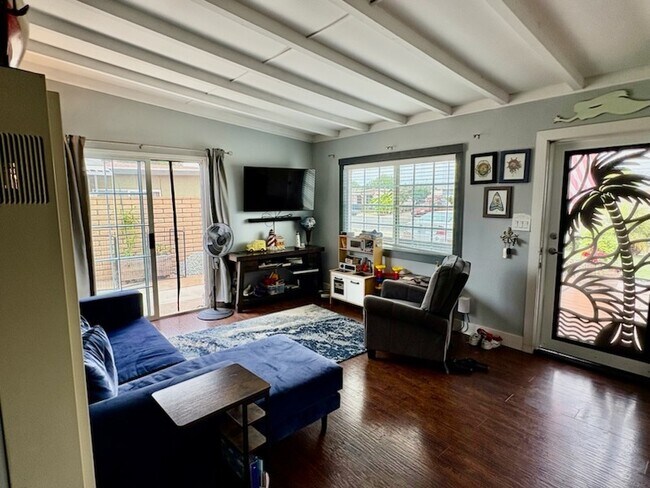 1238 Essex St in San Diego, CA - Building Photo - Building Photo