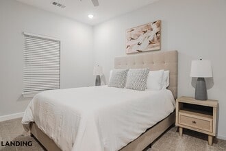 5001 Willowgate Loop, Unit 08-8403 in Tice, FL - Building Photo - Building Photo