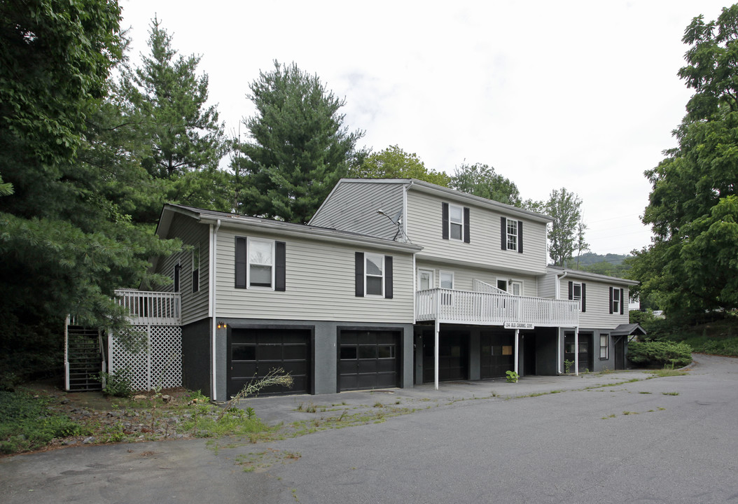 24 Old Chunns Cove Rd in Asheville, NC - Foto de edificio