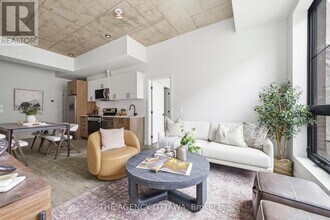 56 Bayswater Ave in Ottawa, ON - Building Photo - Building Photo