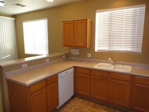 6245 W Warner St in Phoenix, AZ - Building Photo - Building Photo
