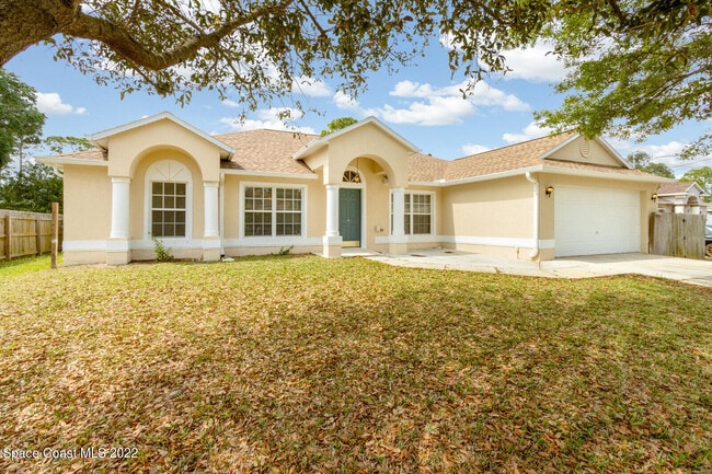 163 Abello Rd SE in Palm Bay, FL - Building Photo - Building Photo