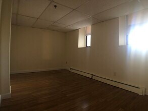 1160 Commonwealth Ave, Unit 0D in Boston, MA - Foto de edificio - Building Photo