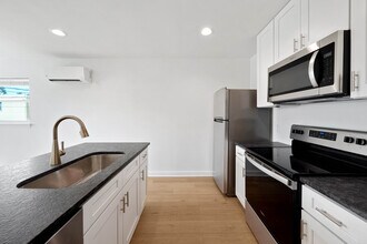 2927 Nicholson Dr, Unit 17 in Baton Rouge, LA - Building Photo - Building Photo