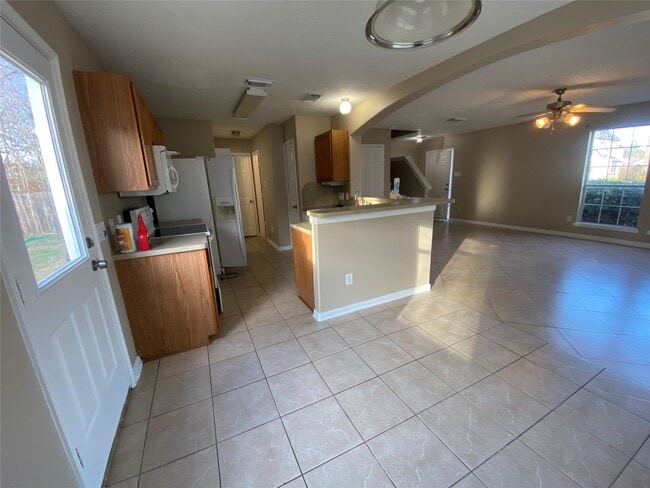 13993 Buckskin Dr in Willis, TX - Building Photo - Building Photo