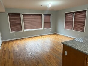 104 Luttgen Pl, Unit 4 in Linden, NJ - Foto de edificio - Building Photo