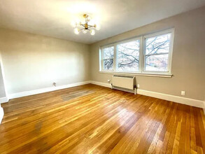 465 Arborway, Unit 13 in Boston, MA - Building Photo - Building Photo