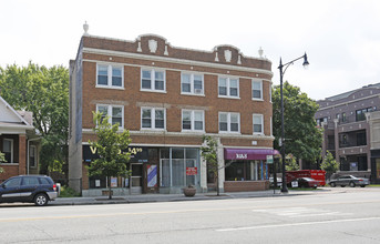 2055-2059 Irving Park Rd W in Chicago, IL - Building Photo - Building Photo