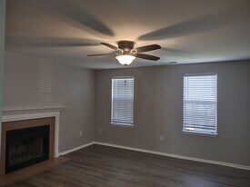 1183 Hulon Ln in West Columbia, SC - Building Photo