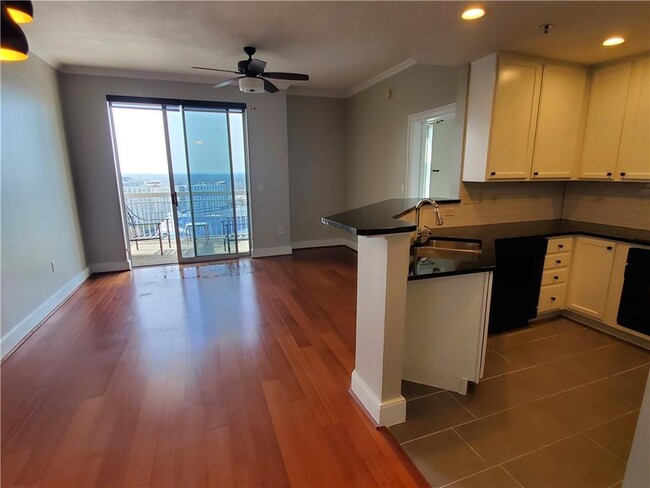 285 Centennial Olympic Park Dr NW in Atlanta, GA - Building Photo - Building Photo