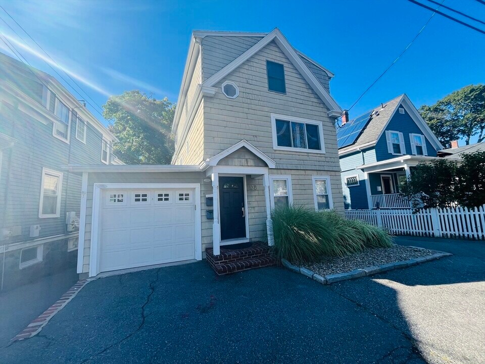 138 Redington St in Swampscott, MA - Building Photo