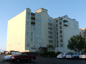 Grand Atlantic Apartments