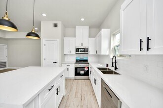 7815 Joy St in Houston, TX - Building Photo - Building Photo