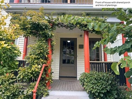 40 Bartlett St in Somerville, MA - Building Photo