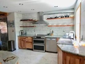 106 Weatherstone Dr, Unit 106D in Chapel Hill, NC - Building Photo