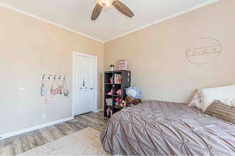 308 Castin Ln in New Braunfels, TX - Foto de edificio - Building Photo