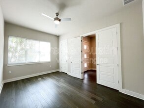 6112 Seville Dr in Austin, TX - Building Photo - Building Photo