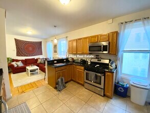 49 Delle Ave, Unit 52 Delle ave- unit 2 in Boston, MA - Building Photo - Building Photo