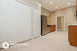 654 White Flower Way in Brooksville, FL - Building Photo - Building Photo