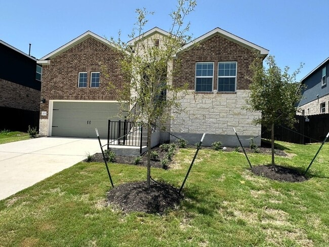 2033 Four Waters Lp in Georgetown, TX - Building Photo - Building Photo