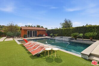 9651 Sagebrush Ave in Los Angeles, CA - Building Photo - Building Photo