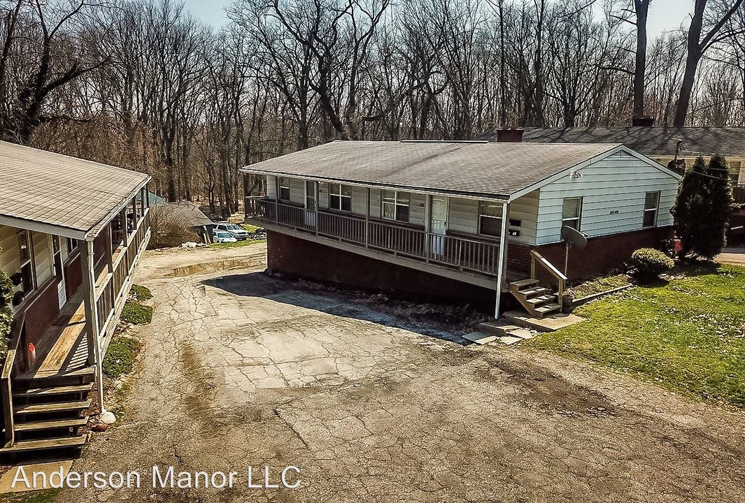 255 Cluster Ave in Akron, OH - Building Photo