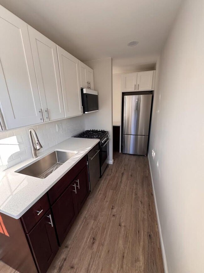 460 Old Town Rd-Unit -22M in Port Jefferson Station, NY - Building Photo - Building Photo
