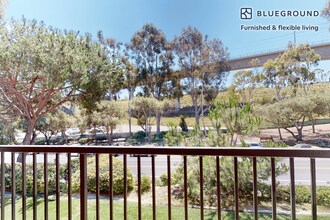 7205 Charmant Dr in San Diego, CA - Building Photo - Building Photo