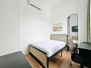 Furnished room/NOT APARTMENT, Unit 4 in Brooklyn, NY - Foto de edificio - Building Photo
