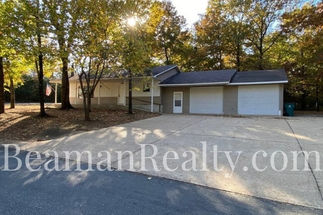 property at 1207 Red Bud Ave