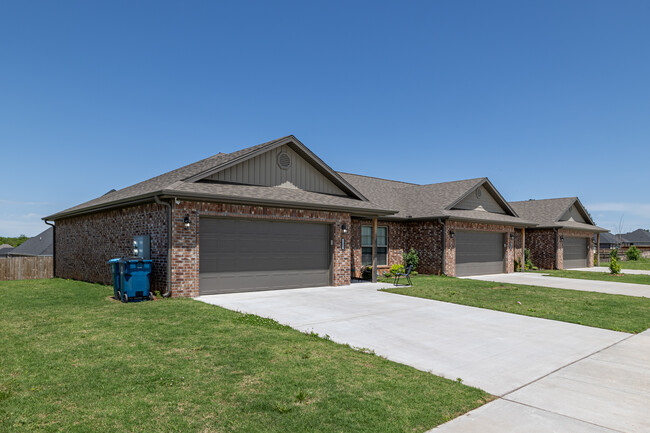 Booker Circle in Pea Ridge, AR - Building Photo - Building Photo