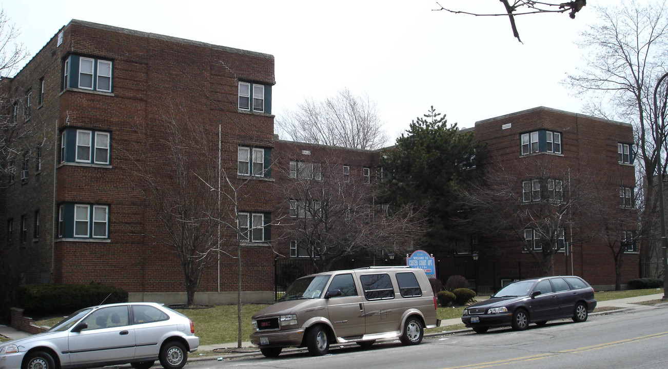 Custer Court Apartments in Evanston, IL - Building Photo