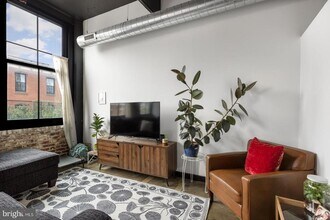 1701 Tulip St in Philadelphia, PA - Building Photo - Building Photo